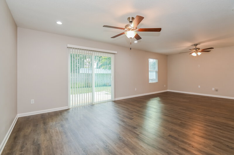 1,905/Mo, 1390 Sarahs Landing Dr Jacksonville, FL 32221 Living Room View