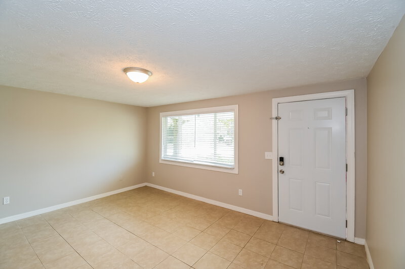 1,765/Mo, 4249 Beacon Tree Ct Jacksonville, FL 32257 Living Room View