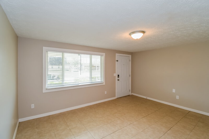 1,765/Mo, 4249 Beacon Tree Ct Jacksonville, FL 32257 Living Room View 3