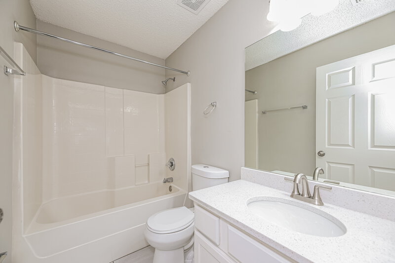 1,835/Mo, 3762 Maddie Ln Jacksonville, FL 32210 Bathroom View