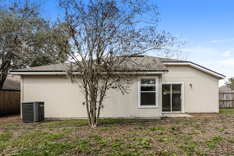 1,835/Mo, 3762 Maddie Ln Jacksonville, FL 32210 Rear View