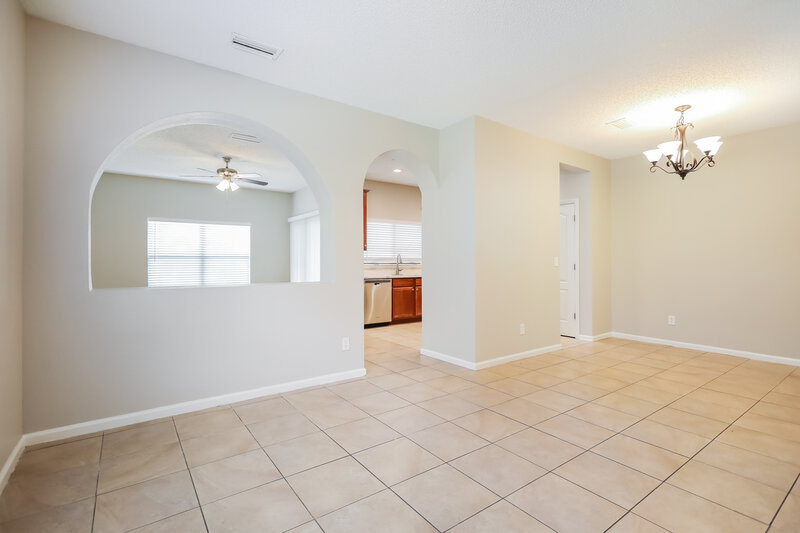1,725/Mo, 5321 Brighton Park Ln Jacksonville, FL 32210 Living Room View