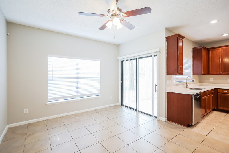 1,725/Mo, 5321 Brighton Park Ln Jacksonville, FL 32210 Dining Room View