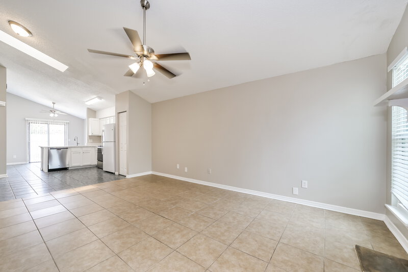 1,685/Mo, 756 Century 21 Dr Jacksonville, FL 32216 Misc View