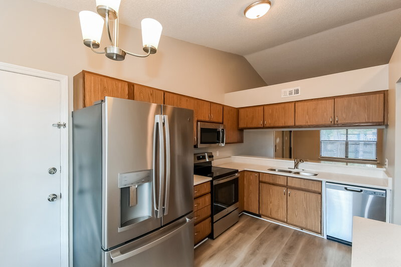 1,615/Mo, 3595 Chappi Way Jacksonville, FL 32223 Kitchen View 2