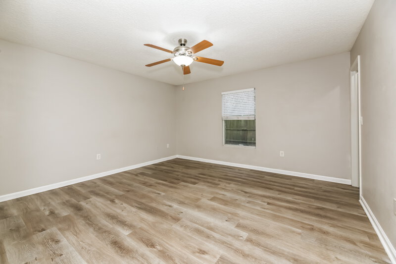 1,760/Mo, 2140 Thomas Ct Jacksonville, FL 32207 Main Bedroom View 2