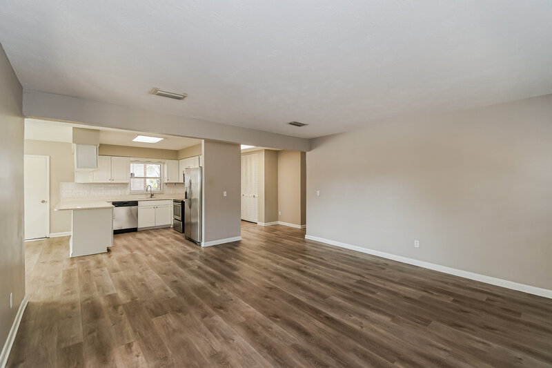 1,690/Mo, 5942 Jaguar Dr W Jacksonville, FL 32244 Living Room View 2