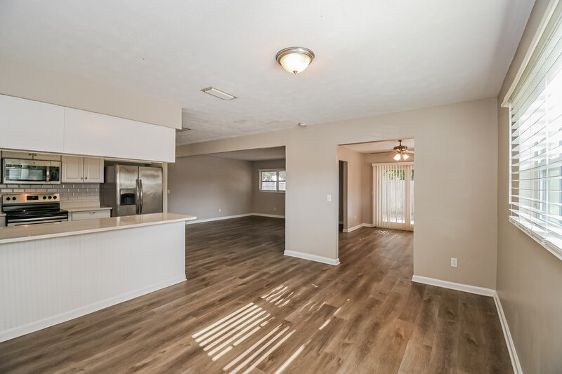 1,690/Mo, 5942 Jaguar Dr W Jacksonville, FL 32244 Breakfast Nook View