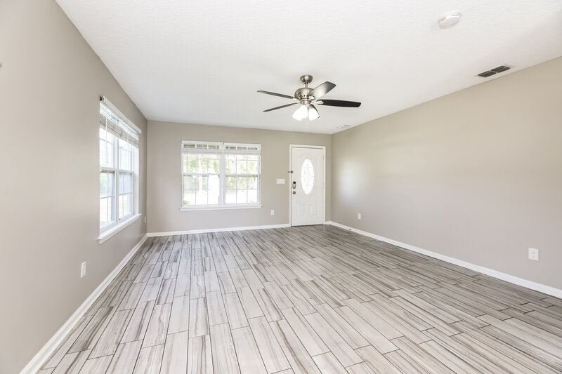 2,160/Mo, 7053 Civic Club Dr Jacksonville, FL 32219 Living Room View
