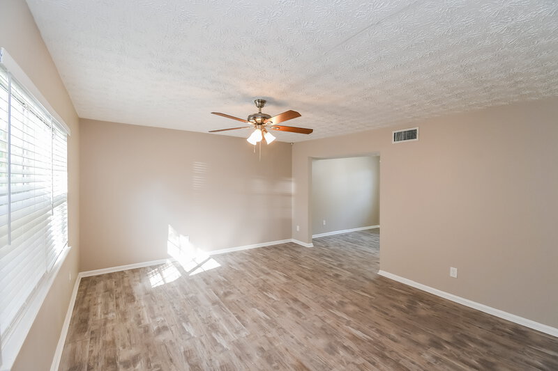 2,380/Mo, 14124 Pleasant Point Ln Jacksonville, FL 32225 Living Room View 3