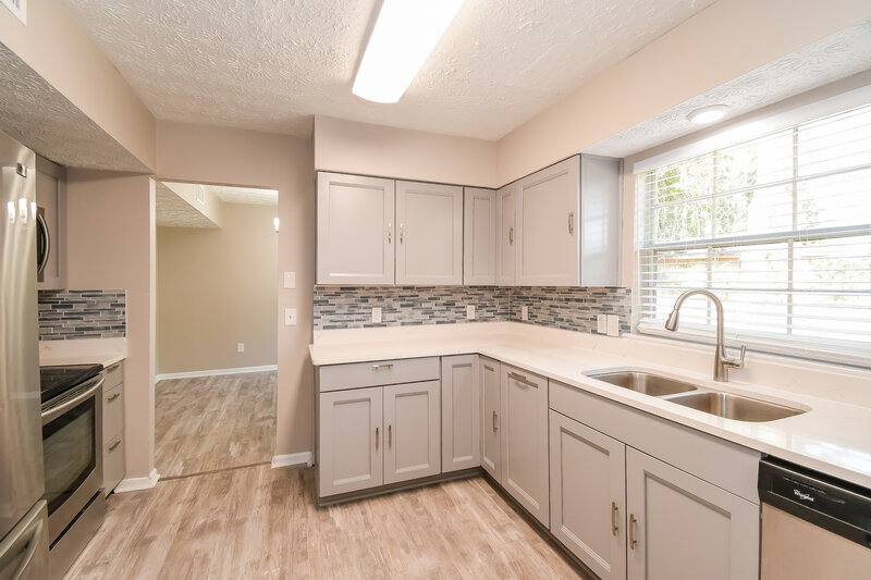 2,380/Mo, 14124 Pleasant Point Ln Jacksonville, FL 32225 Kitchen View
