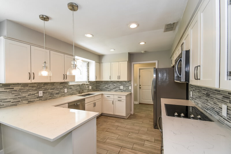 2,330/Mo, 11413 Scott Mill Rd Jacksonville, FL 32223 Kitchen View