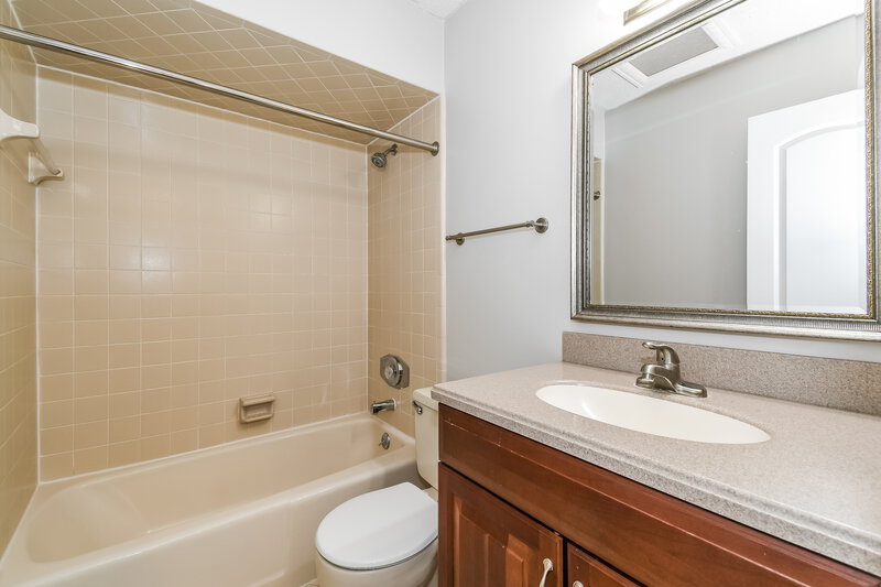 2,330/Mo, 11413 Scott Mill Rd Jacksonville, FL 32223 Bathroom View