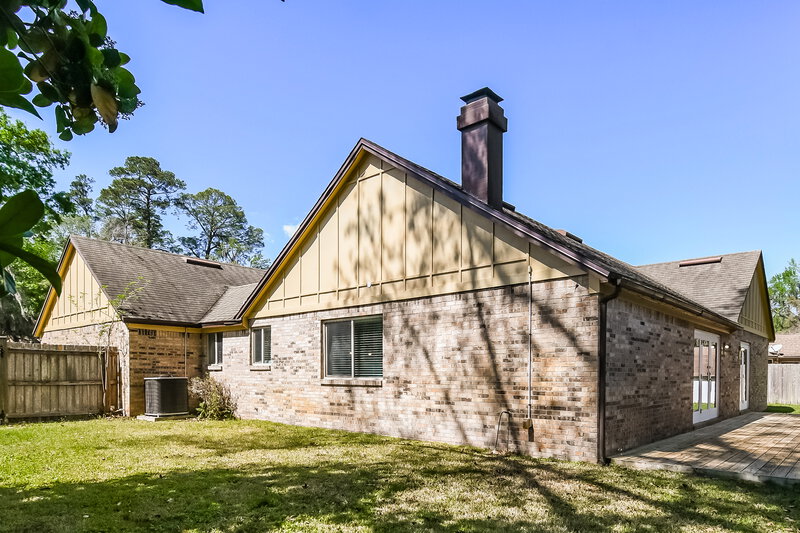 2,330/Mo, 11413 Scott Mill Rd Jacksonville, FL 32223 Rear View