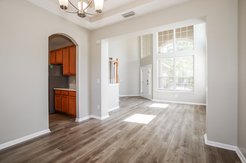 2,515/Mo, 880 Thoroughbred Dr Orange Park, FL 32065 Dining Room View