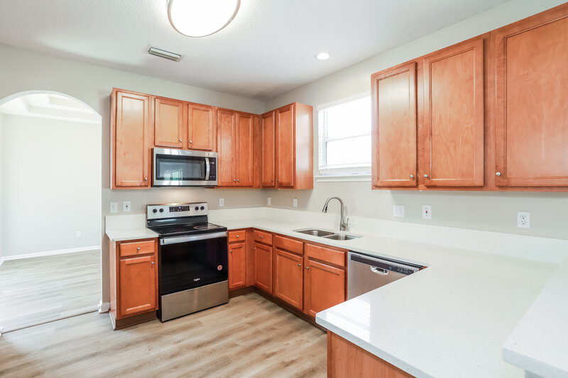 2,515/Mo, 880 Thoroughbred Dr Orange Park, FL 32065 Kitchen View