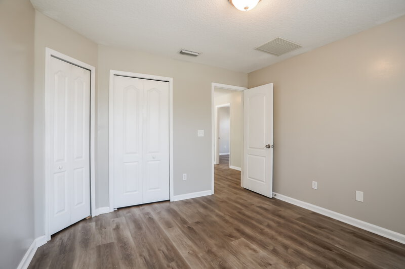 2,515/Mo, 880 Thoroughbred Dr Orange Park, FL 32065 Bedroom View