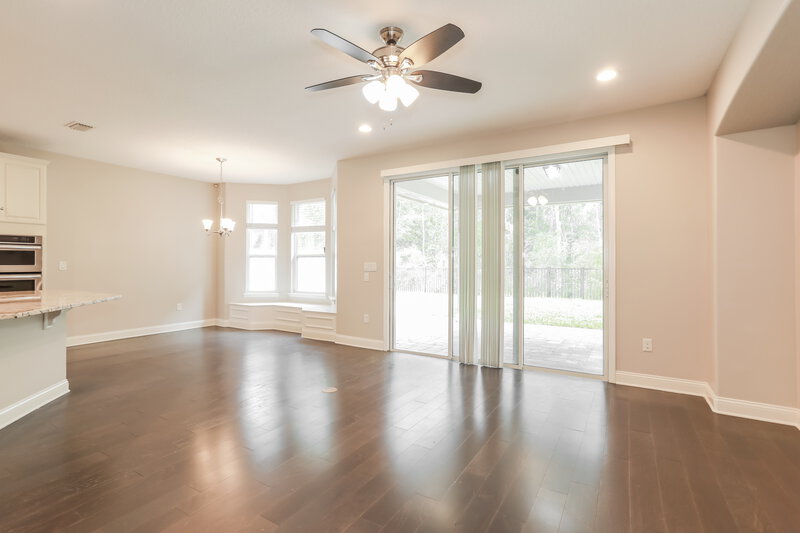 2,990/Mo, 654 Drysdale Dr Orange Park, FL 32065 Living Room View 2