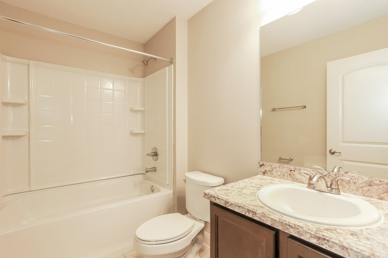 2,990/Mo, 654 Drysdale Dr Orange Park, FL 32065 Bathroom View