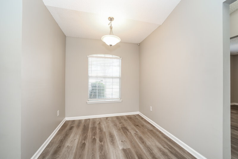 1,825/Mo, 45 Perry Creek Dr Jacksonville, FL 32220 Dining Room View