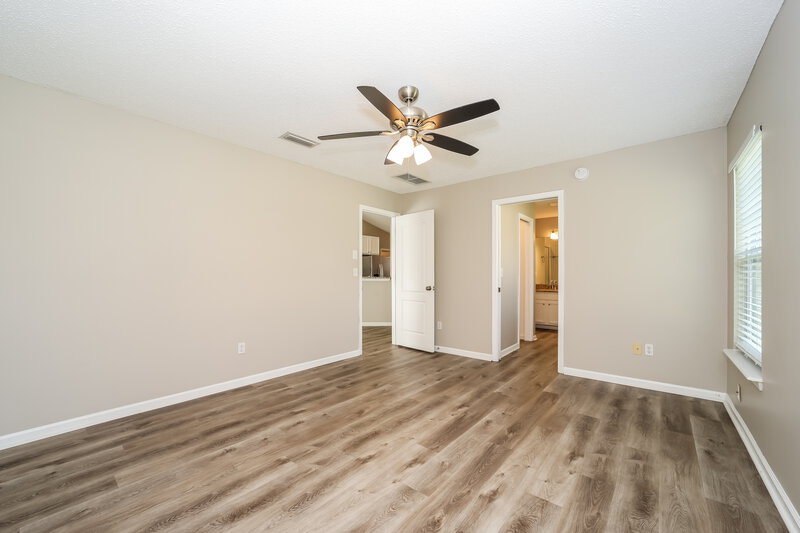 1,825/Mo, 45 Perry Creek Dr Jacksonville, FL 32220 Main Bedroom View