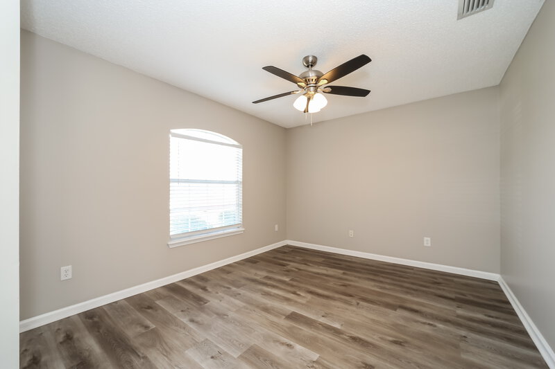 1,825/Mo, 45 Perry Creek Dr Jacksonville, FL 32220 Main Bedroom View 2