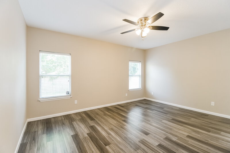 2,100/Mo, 1515 Julia St Green Cove Springs, FL 32043 Main Bedroom View 2