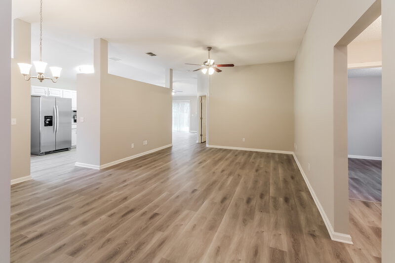 1,970/Mo, 1846 Dartmouth Dr Middleburg, FL 32068 Living Room View