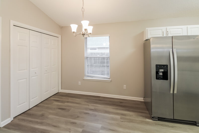 1,970/Mo, 1846 Dartmouth Dr Middleburg, FL 32068 Dining Room View