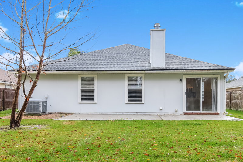 1,970/Mo, 1846 Dartmouth Dr Middleburg, FL 32068 Rear View