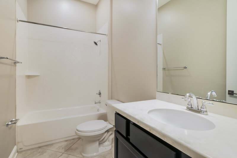 2,980/Mo, 124 Willow Lake Dr Saint Augustine, FL 32092 Bathroom View 2