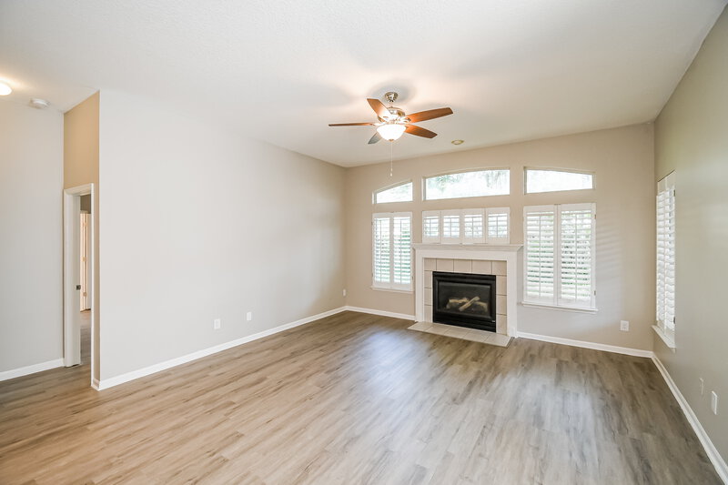 2,870/Mo, 4414 Summer Walk Ct Jacksonville, FL 32258 Living Room View
