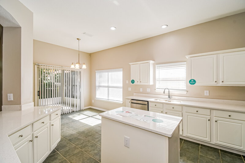 2,870/Mo, 4414 Summer Walk Ct Jacksonville, FL 32258 Kitchen View