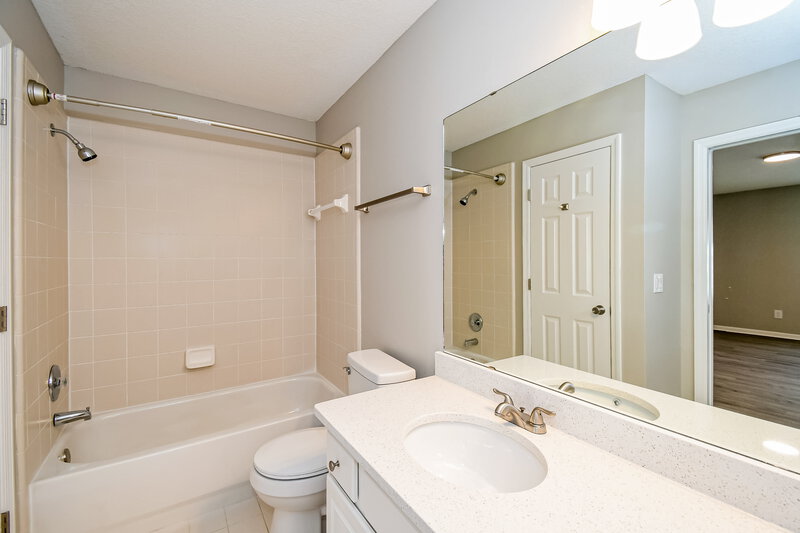 2,870/Mo, 4414 Summer Walk Ct Jacksonville, FL 32258 Main Bathroom View