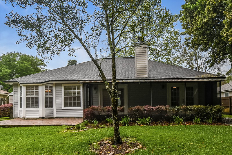 2,865/Mo, 4737 Kernan Mill Ln E Jacksonville, FL 32224 Rear View
