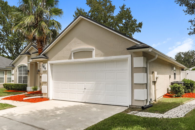 2,875/Mo, 744 E Cumberland Ct Saint Johns, FL 32259 Front View