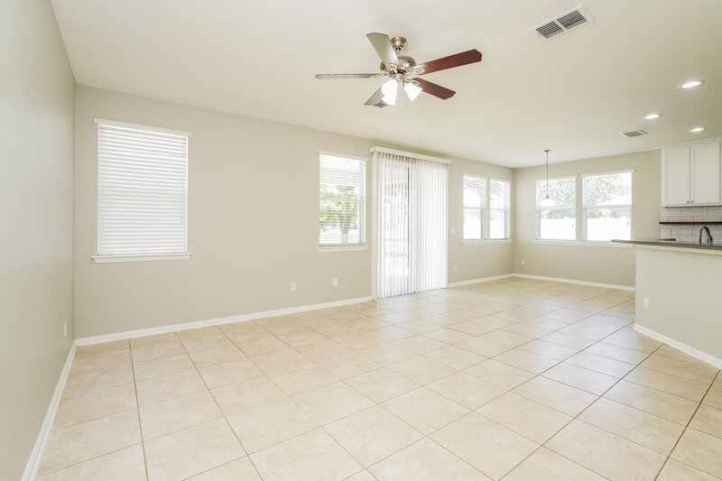 2,225/Mo, 711 Wooded Hamlet Ct Saint Augustine, FL 32084 Living Room View
