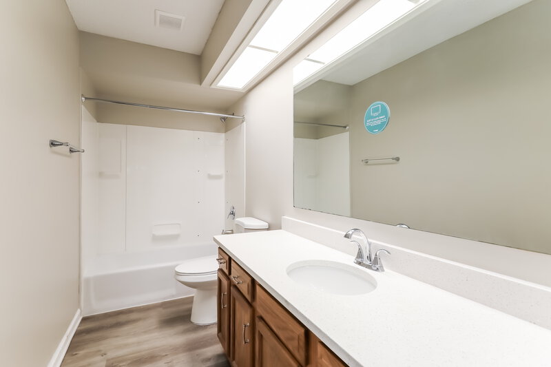 2,640/Mo, 3276 Totall Oaks Ct Jacksonville, FL 32223 Bathroom View