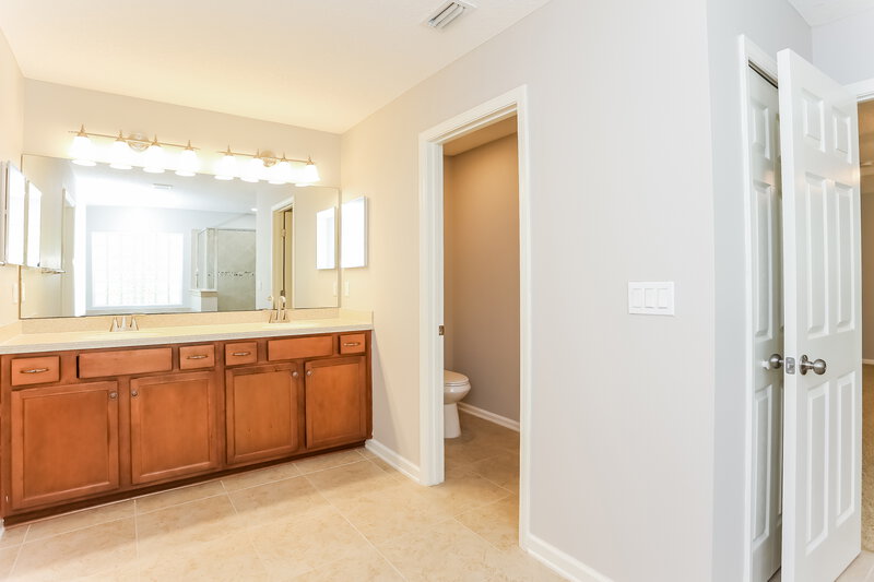 2,795/Mo, 342 Candlebark Dr Jacksonville, FL 32225 Main Bathroom View