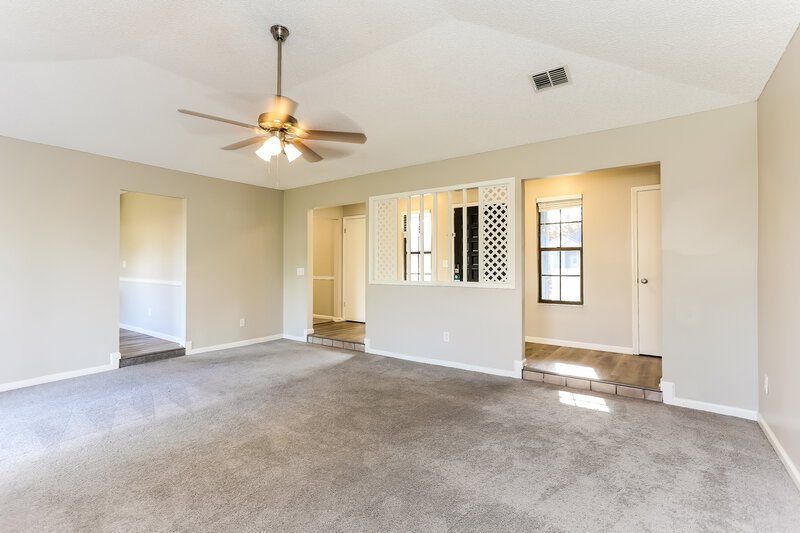 1,700/Mo, 8539 Echoridge Ct Jacksonville, FL 32244 Living Room View 2