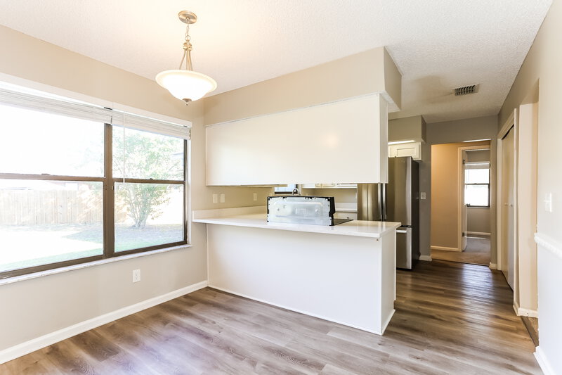 1,700/Mo, 8539 Echoridge Ct Jacksonville, FL 32244 Breakfast Nook View