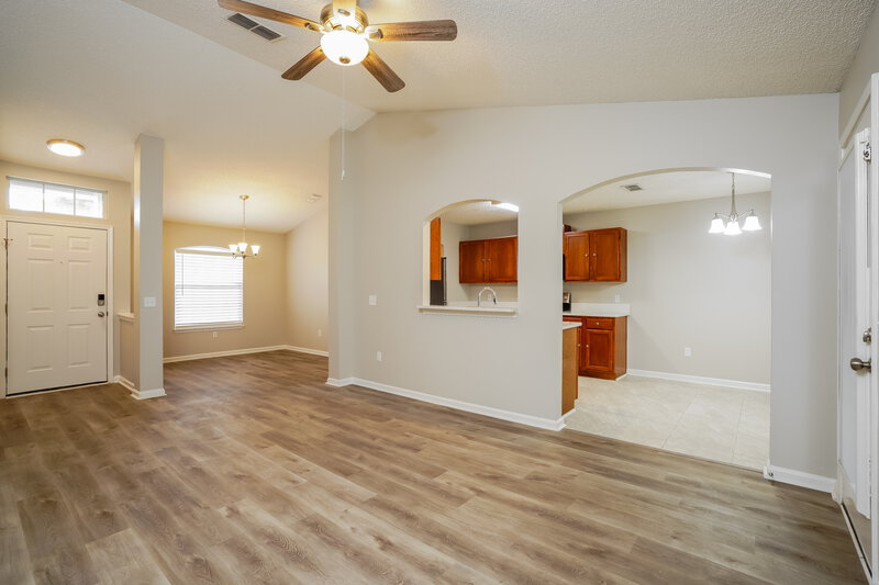 2,730/Mo, 2826 Affirmed Ct Green Cove Springs, FL 32043 Living Room View 2