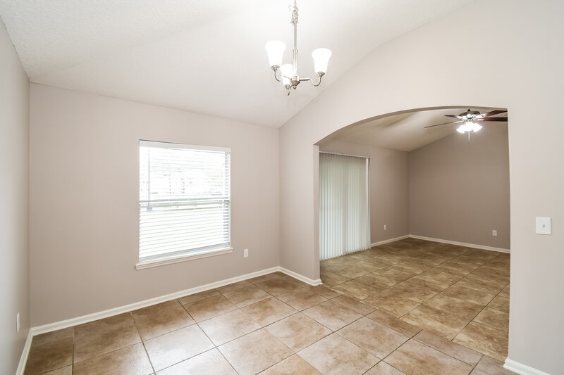 1,830/Mo, 2656 Creekfront Dr Green Cove Springs, FL 32043 Dining Room View