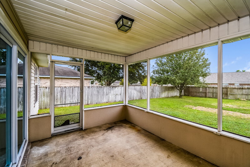 1,830/Mo, 2656 Creekfront Dr Green Cove Springs, FL 32043 Sun Room View