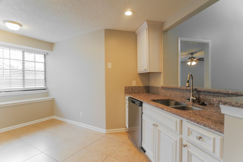 2,205/Mo, 11284 Southbury Pl Jacksonville, FL 32257 Kitchen View 2