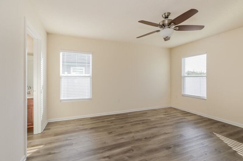 1,885/Mo, 2044 Pebble Point Dr Green Cove Springs, FL 32043 Main Bedroom View