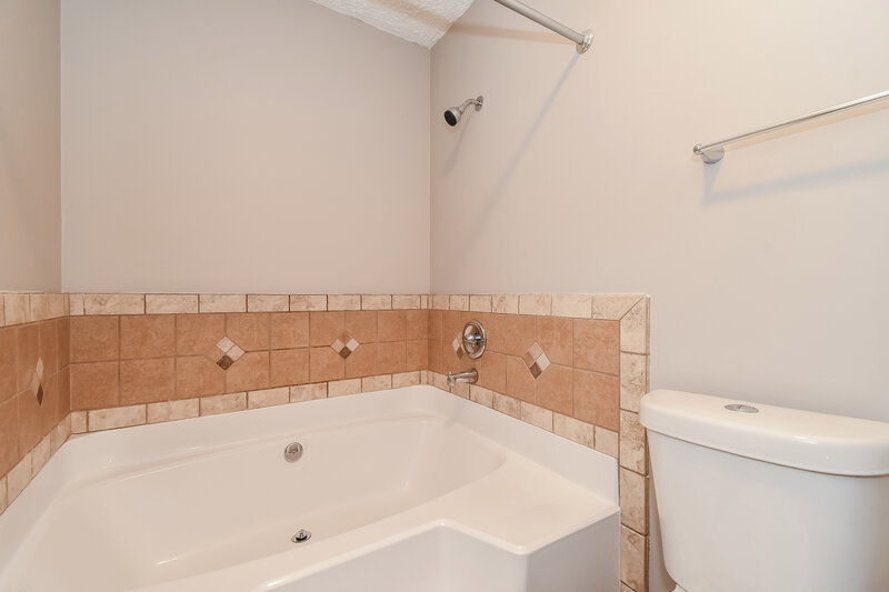 1,900/Mo, 1350 Pawnee St Orange Park, FL 32065 Bathroom View