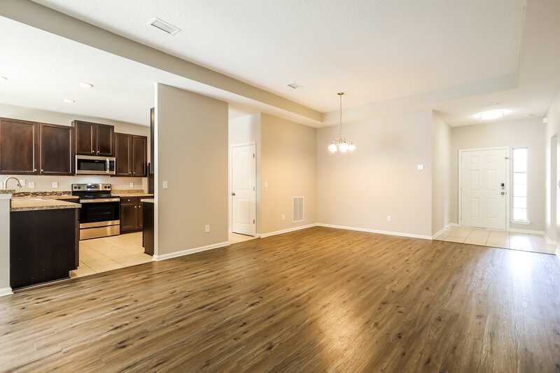 1,975/Mo, 1608 Harvest Cove Dr Middleburg, FL 32068 Dining Room View