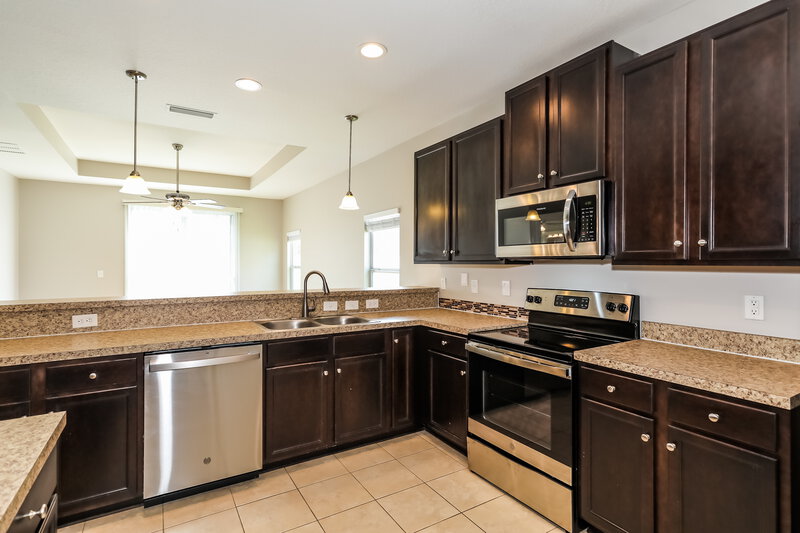 1,975/Mo, 1608 Harvest Cove Dr Middleburg, FL 32068 Kitchen View
