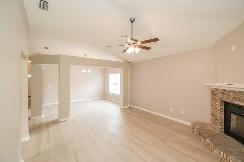 1,920/Mo, 2066 Tanager Dr Orange Park, FL 32073 Living Room View